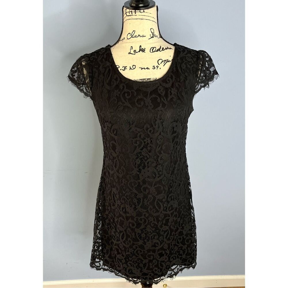 Solitaire Women’s M Black Lace Cocktail Dress Cap Sleeves